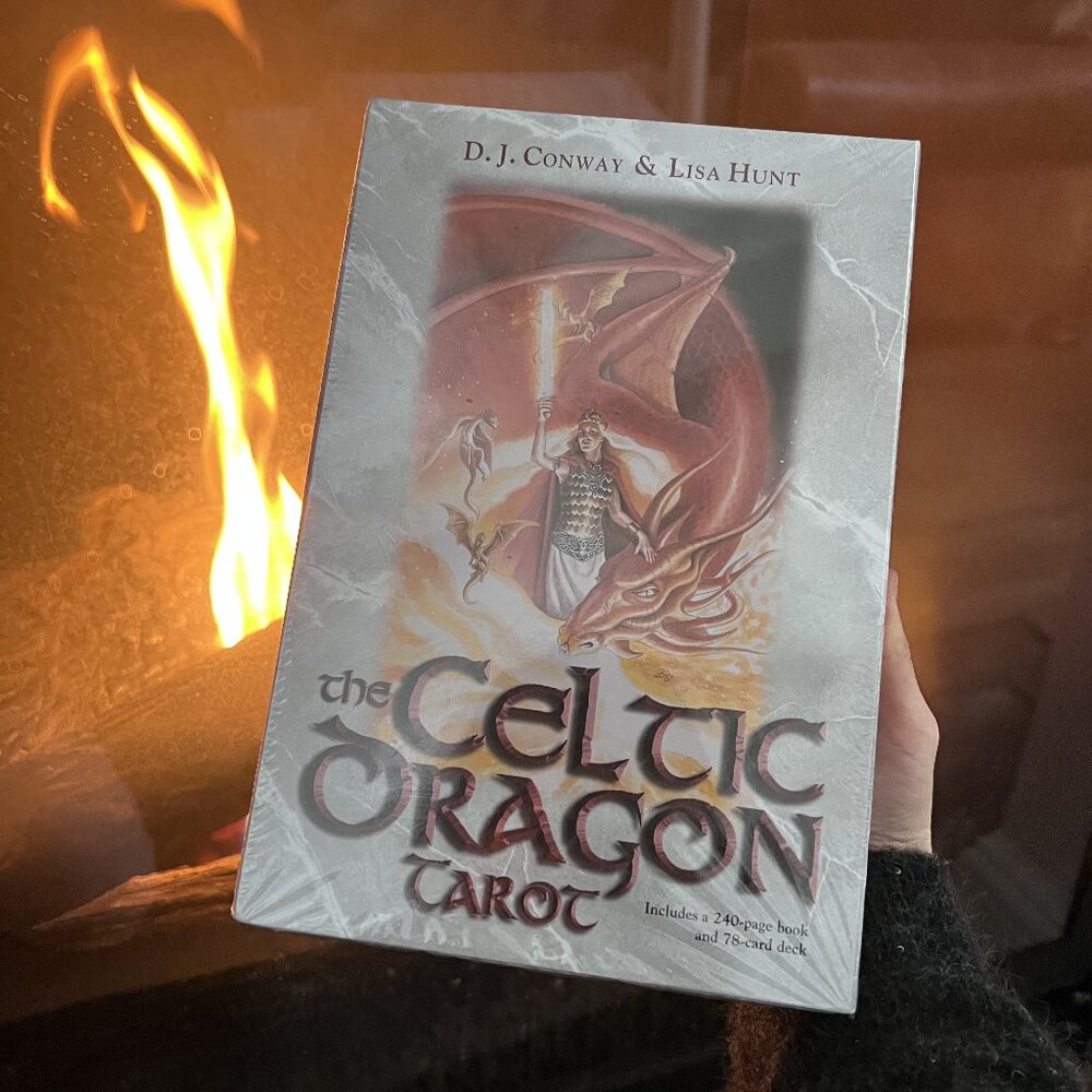 Tarot Cards - THE CELTIC DRAGON TAROT by D.J. Conway & Lisa Hunt - OUT OF PRINT